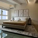 Garibaldi 4 Penthouse 1br With Terrace & View, Old Town Apartman