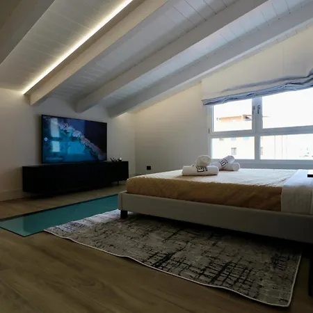 Luxurious Garibaldi Penthouse - Big Terrace - Great View - Renovated - Historical Centre Olbia