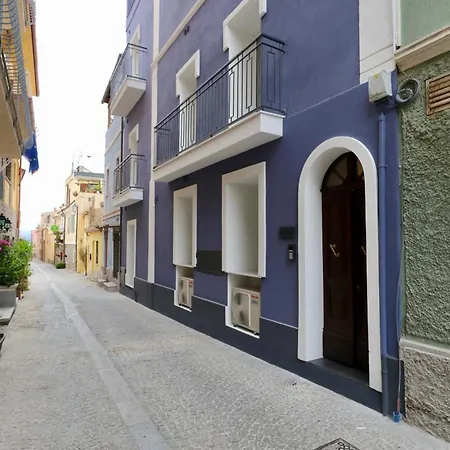 Luxurious Garibaldi Penthouse - Terrace - Great View - Full Renovation - Historical Centre - Amazing Apartment *
