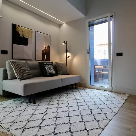 Garibaldi 4 Penthouse Διαμέρισμα *