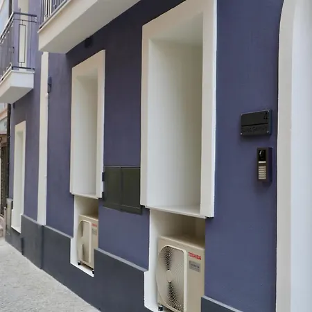 Luxurious Garibaldi Penthouse - Big Terrace - Great View - Renovated - Historical Centre