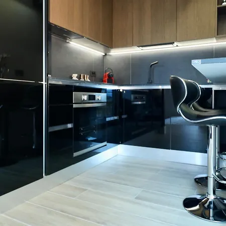 Luxurious Garibaldi Penthouse - Big Terrace - Great View - Renovated - Historical Centre * Olbia