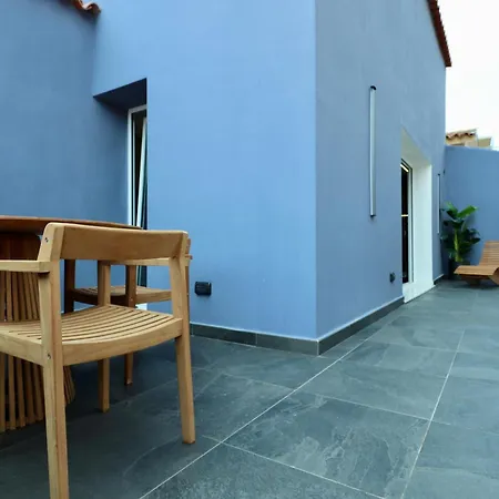 Luxurious Garibaldi Penthouse - Big Terrace - Great View - Renovated - Historical Centre Appartement