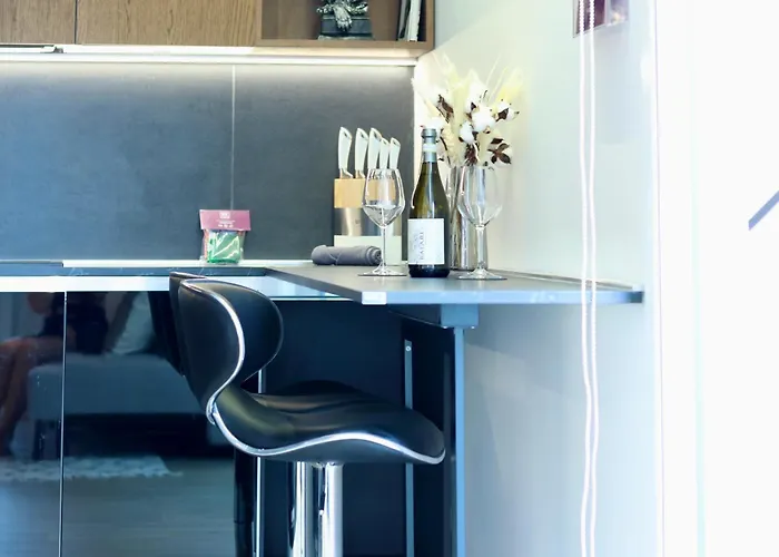 Luxurious Garibaldi Penthouse - Big Terrace - Great View - Renovated - Historical Centre *