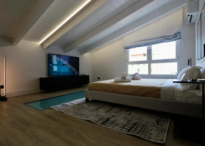 Luxurious Garibaldi Penthouse - Big Terrace - Great View - Renovated - Historical Centre Olbia