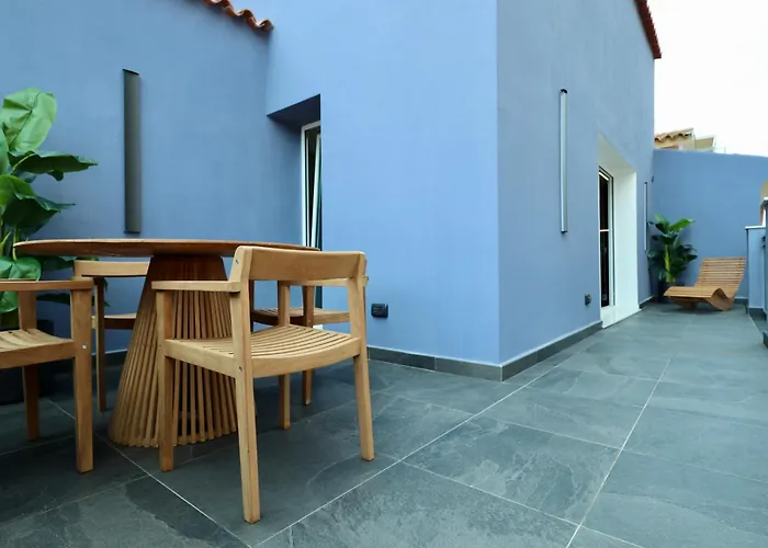 Luxurious Garibaldi Penthouse - Big Terrace - Great View - Renovated - Historical Centre Olbia