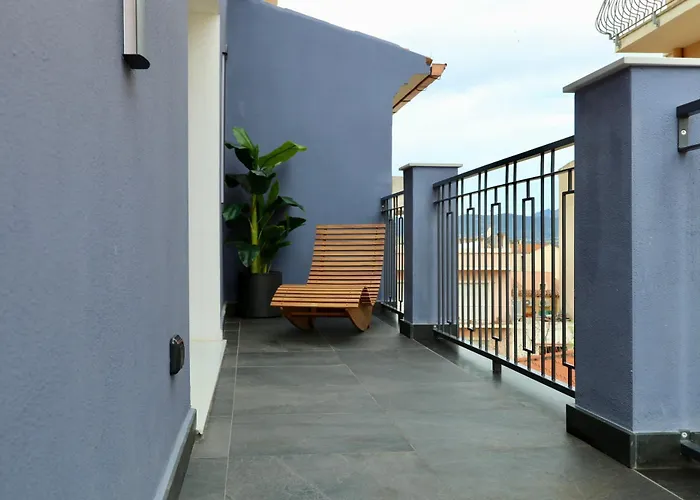 Luxurious Garibaldi Penthouse - Big Terrace - Great View - Renovated - Historical Centre Appartamento Olbia