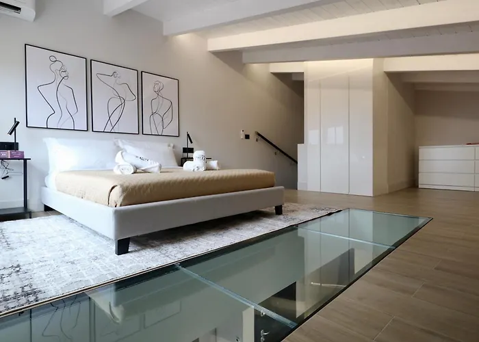 Appartamento Luxurious Garibaldi Penthouse - Big Terrace - Great View - Renovated - Historical Centre *