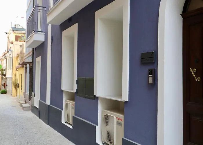 Luxurious Garibaldi Penthouse - Big Terrace - Great View - Renovated - Historical Centre